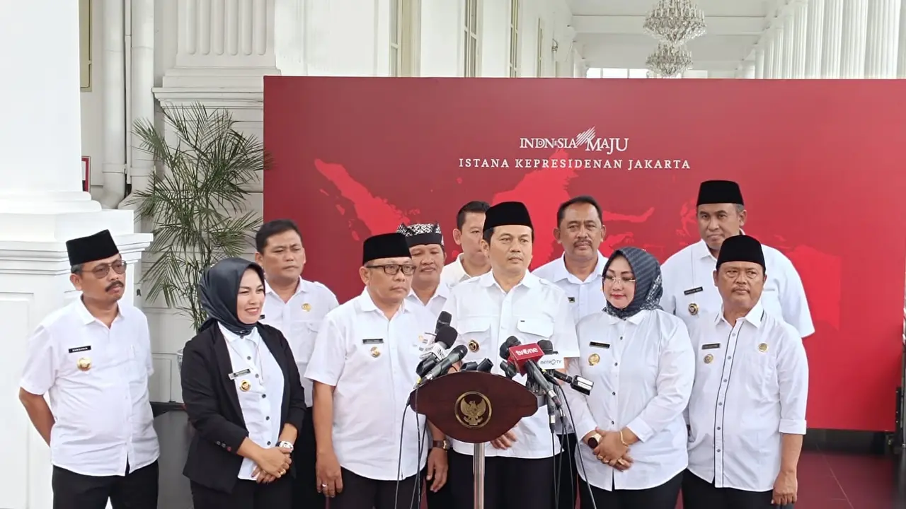 Jokowi Terima Aliansi Lintas Asosiasi Kepala Desa di Istana