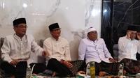Sandiaga Uno bersama petinggi partai PPP saat berada di pondok pesantren di Kota Semarang. Foto: Lioutan6.comFelek Wahyu