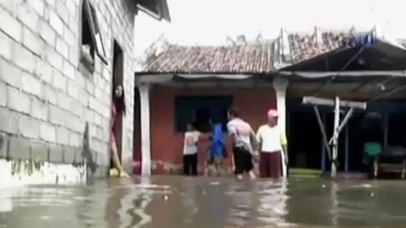 Korban Banjir Banyuwangi Belum Tersentuh Bantuan