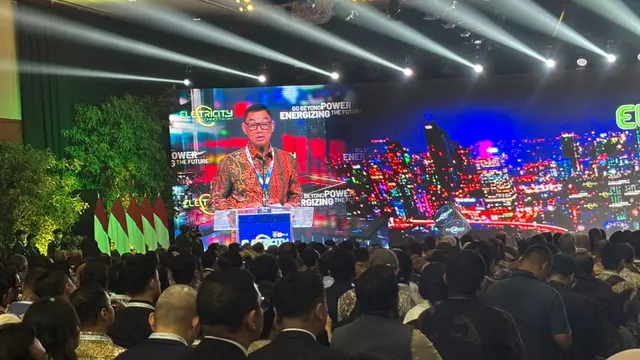 Direktur Utama (Dirut) PT PLN (Persero) Darmawan Prasodjo  saat acara Electricity Connect 2024, Rabu (20/11/2024). (Foto: Liputan6.com/Tira Santia)