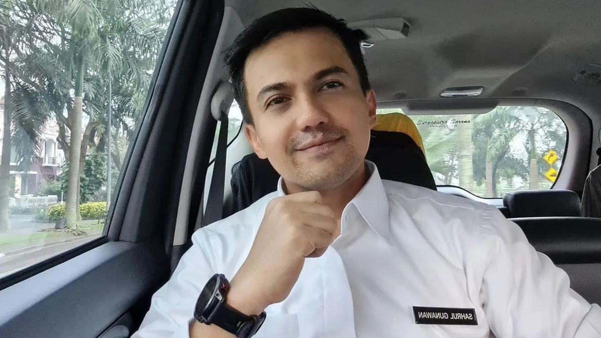 Dikabarkan Dekat Dengan Desy Ratnasari, Ini Reaksi Sahrul Gunawan