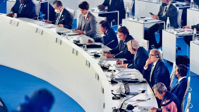 Presiden Jokowi menghadiri KTT G20 sesi II dengan topik perubahan iklim, energi dan lingkungan hidup, Roma, 31 Oktober 2021