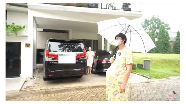 10 Potret Caesar Hito Coba Jadi Ibu Hamil, Diapresiasi Felicya Angelista