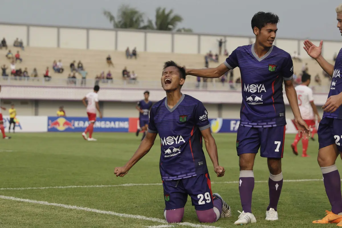 FOTO: Sirvi Arfani Cetak Hattrick, Persita Hajar Persibat