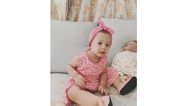 6 Potret Tumbuh Kembang Arabella Anak Aura Kasih dari Lahir Hingga Genap Setahun