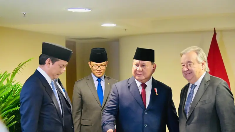 Presiden Prabowo Subianto melakukan pertemuan bilateral dengan Sekretaris Jenderal (Sekjen) Persatuan Bangsa-Bangsa (PBB), António Guterres, di Rio de Janeiro, Brasil, Minggu, 17 November 2024. (Foto: Laily Rachev - Biro Pers Sekretariat Presiden)