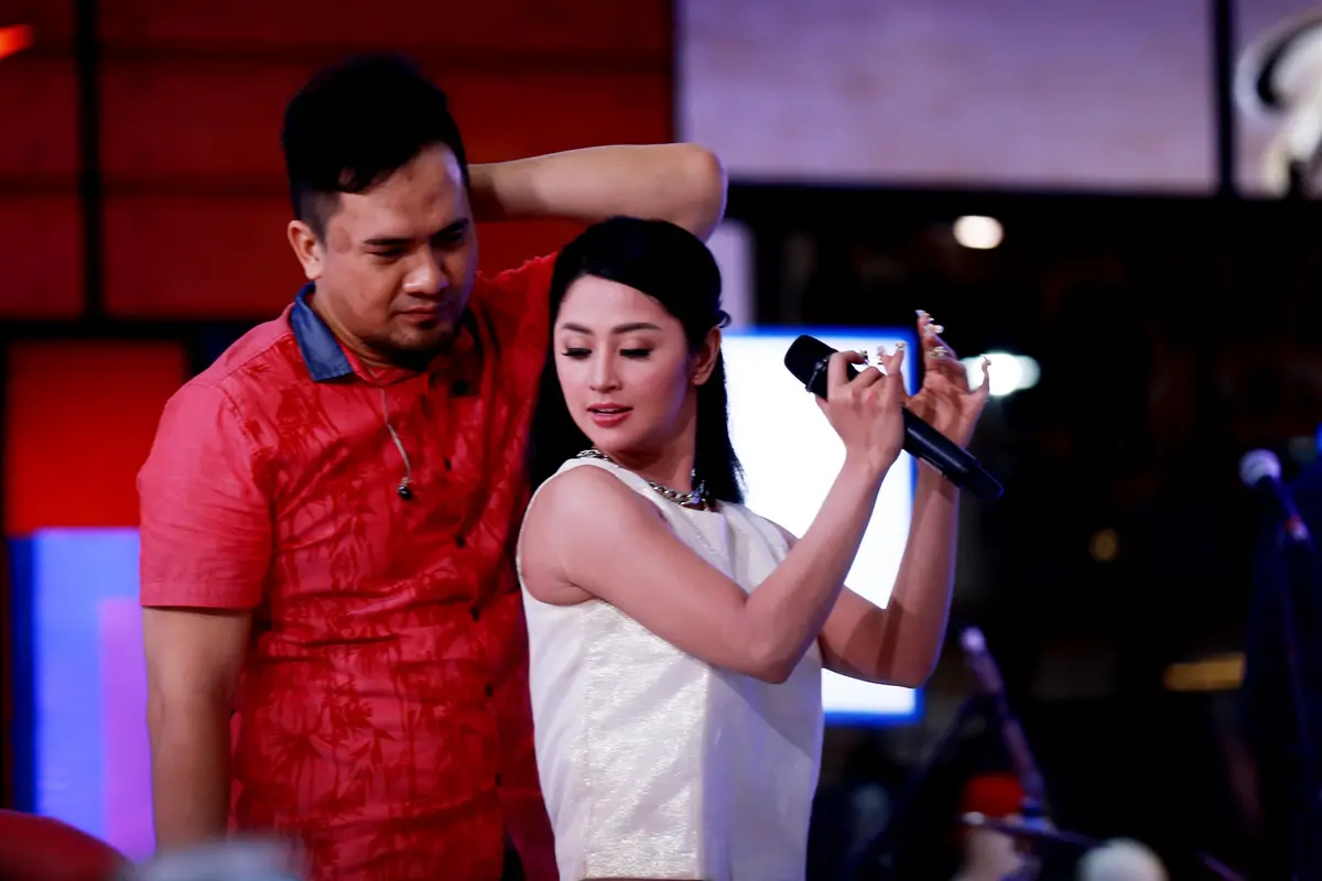 Dewi Perssik dan Saipul Jamil