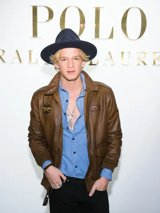 Namun sepertinya, Cody Simpson masih sakit hati dengan perlakuan Gigi yang menyelingkuhinya. (AFP/Bintang.com)