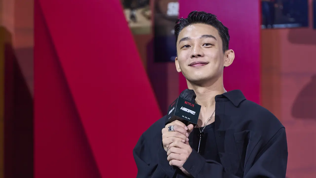 Yoo Ah In dalam konferensi pers Soul Vibe. (Foto: Netflix)