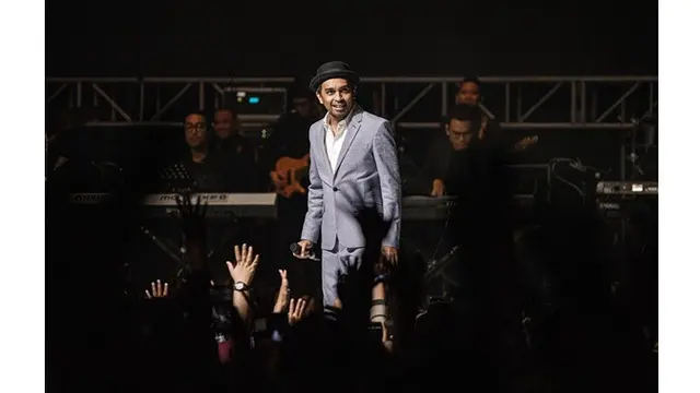 25 Tahun Berkarya, Ini 7 Potret Perjalanan Karier Glenn Fredly