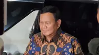 Calon presiden (capres) nomor urut 02, Prabowo Subianto usai bertemu dengan tim hukum TKN. (Merdeka.com/Bachtiarudin Alam)