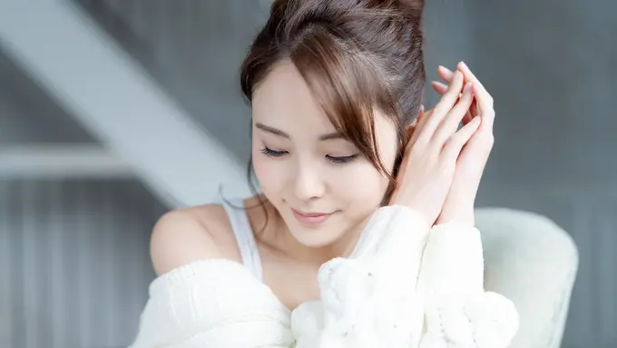 wanita april hidup bangkit