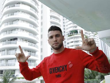 Striker baru Persija Jakarta, Marko Simic, berpose saat ditemui di Kawasan Kemayoran, Jakarta, Jumat (5/1/2018). Pemain asal Kroasia itu resmi memperkuat Macan Kemayoran  dengan durasi kontrak selama dua musim. (Bola.com/M Iqbal Ichsan)