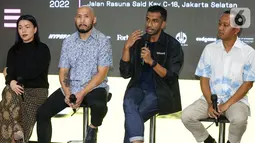 Founder & CEO Hypefast, Achmad Alkatiri (kedua kanan) saat konferensi Pers Peluncuran Program HypeLokal: Brand Founders of The Years 2022 di Graha Binakarsa Jakarta, Selasa (14/06/2022). Setiap tahun Hypefast bersama Forbes Indonesia akan memilih 10 pemilik brand lokal yang paling inspiratif setelah melalui berbagai tahap seleksi. (Liputan6.com/Fery Pradolo)