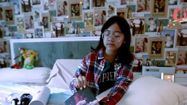 6 Potret Unik Kamar Cinta Kuya, Penuh Foto dan Korean Stuff