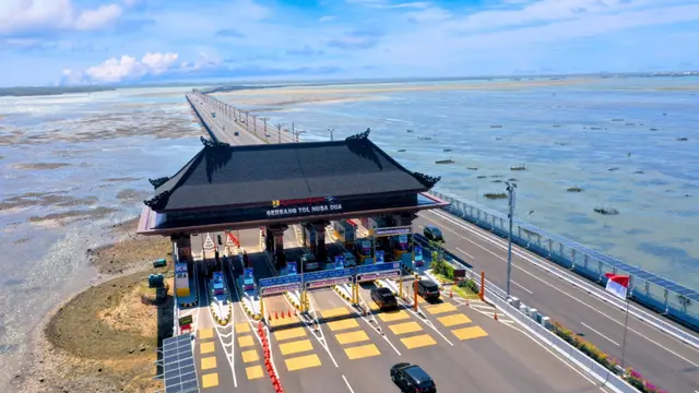 Gerbang Tol Nusa Dua.