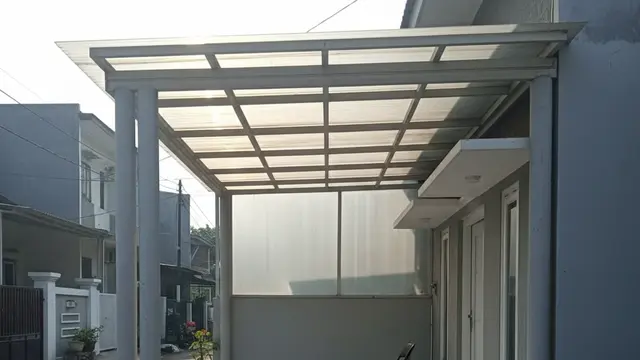 Model Teras Rumah Lahan Terbatas dengan Sirkulasi Udara Maksimal. AI