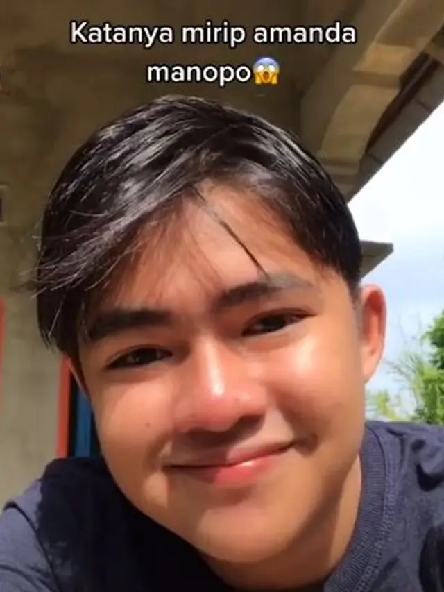 Disebut Mirip Amanda Manopo Versi Cowok, Ini 6 Potret Sabri Anto