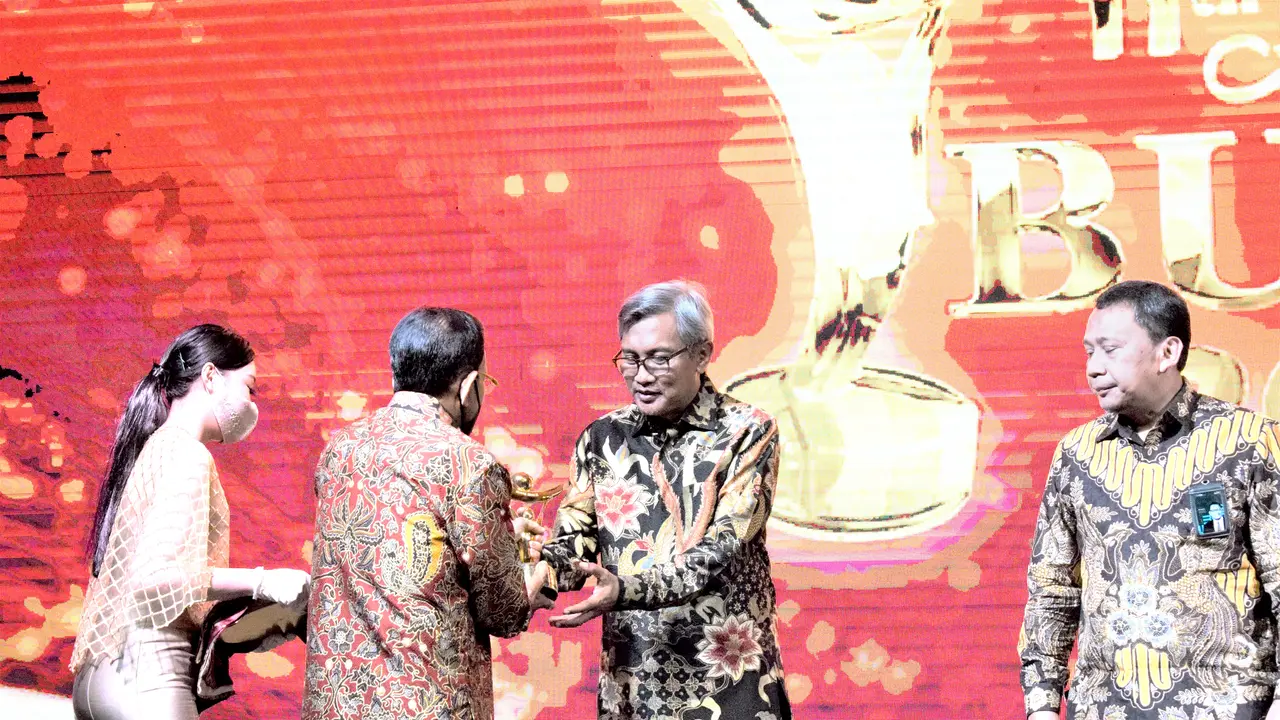 Direktur Utama Patra Jasa, Putut Ariwibowo sebagai The Best CEO for Change Leadership.Direktur Utama Patra Jasa, Putut Ariwibowo sebagai The Best CEO for Change Leadership.