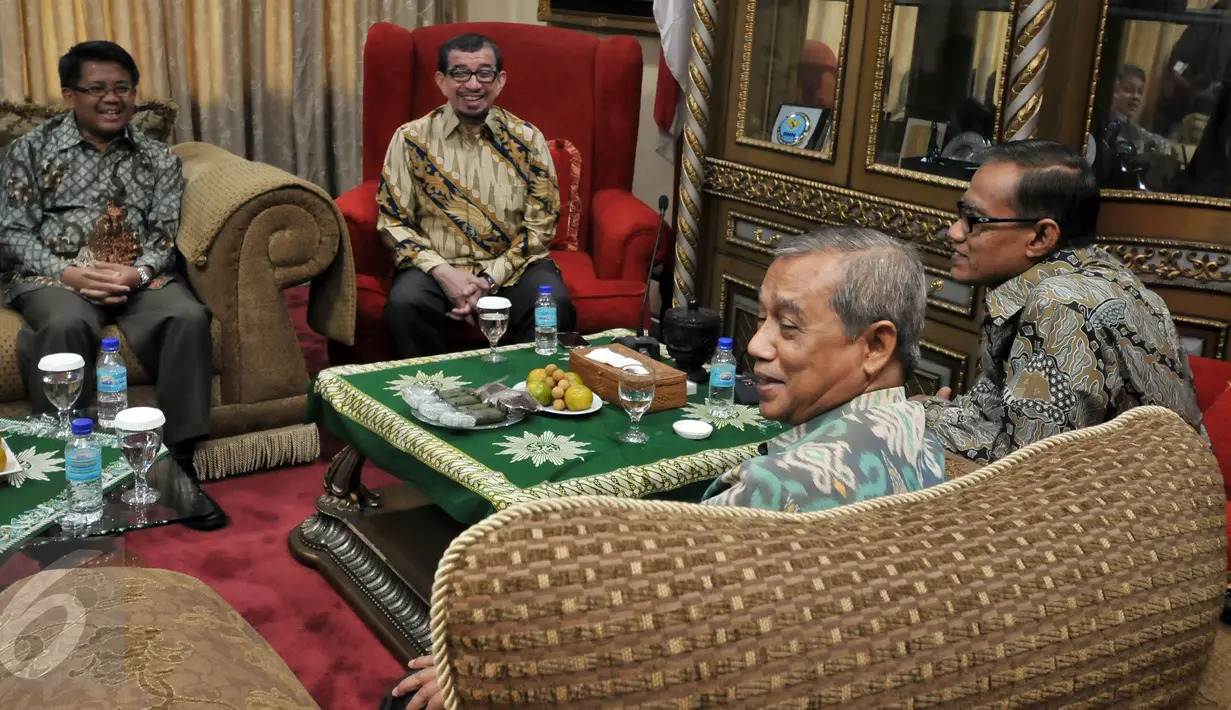 Suasana pertemuan PKS dengan MUhammadiyah di Kantor Muhammadiyah, Jakarta, Rabu (6/1/2015). Kunjungan tersebut untuk mendengar aspirasi Muhammadiyah. (Liputan6.com/Johan Tallo)