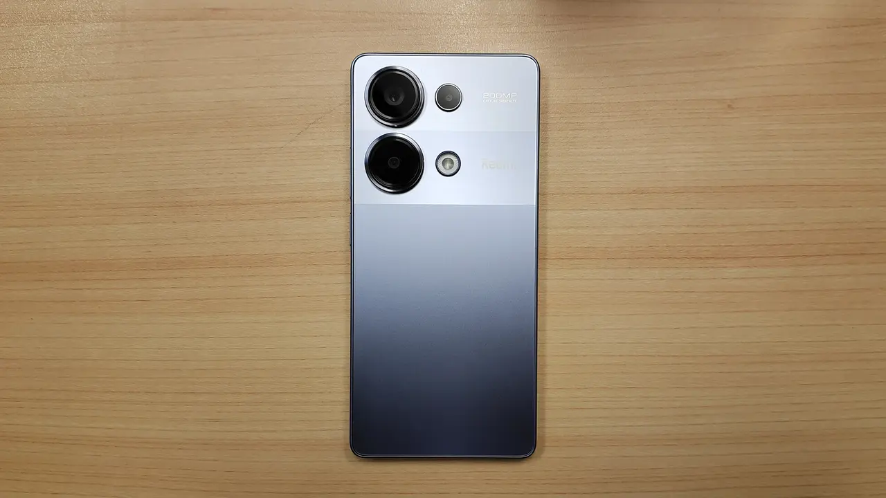 Desain Redmi Note 13 Pro 4G