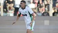 Jay Idzes Dapat Sorotan saat Sassuolo Menggasak Juventus: Solid dan Jago Lewati Pemain Lawan