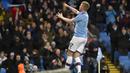 Gelandang Manchester City, Kevin De Bruyne berselebrasi usai mencetak gol ke gawang West Ham pada pertandingan lanjutan Liga Inggris di stadion Etihad di Manchester, Inggris, Rabu (19/2/2020). City menang atas West Ham 2-0. (AP Photo/Rui Vieira)