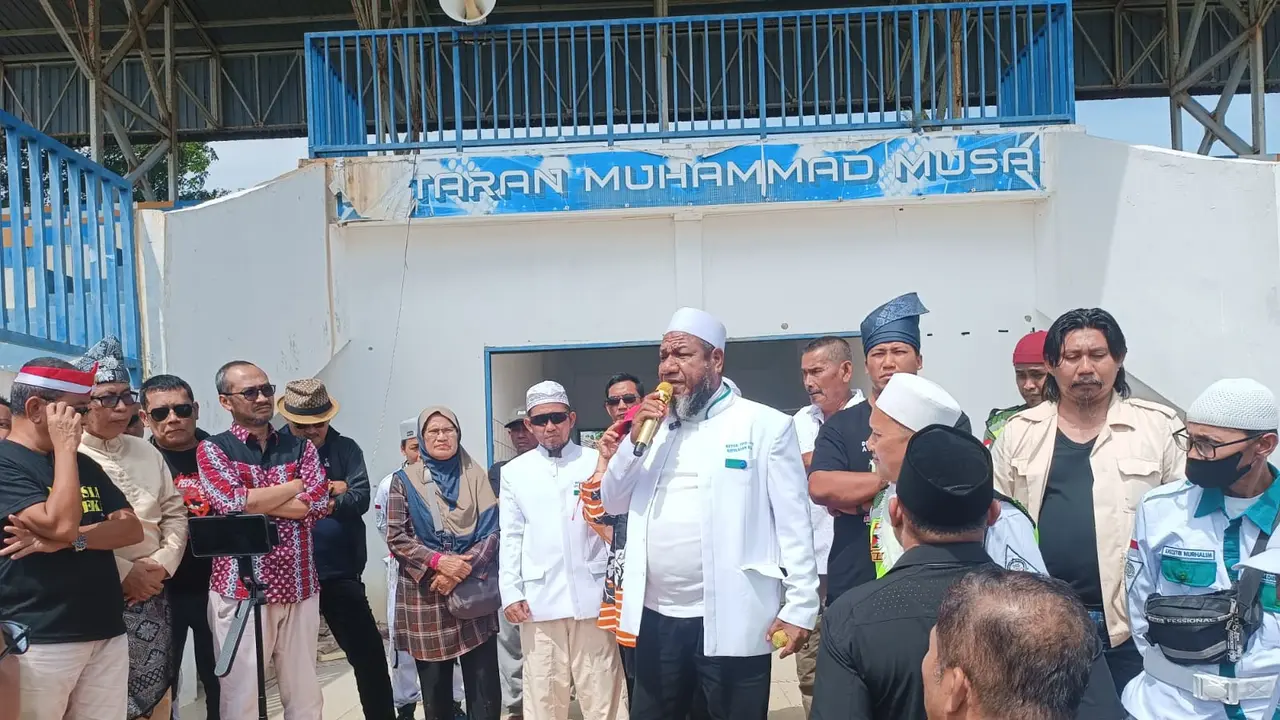 Abraham Samad dan Said Didu turun ke Rempang, Batam. Mengecam kekerasan yang terus terjadi karena penolakan relokasi. (Foto: Liputan6.com/Ajang Nurdin)