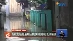 Tak hanya sepanjang bantaran sungai, pemukiman yang cukup jauh dari aliran sungai itu juga tak luput dari banjir.