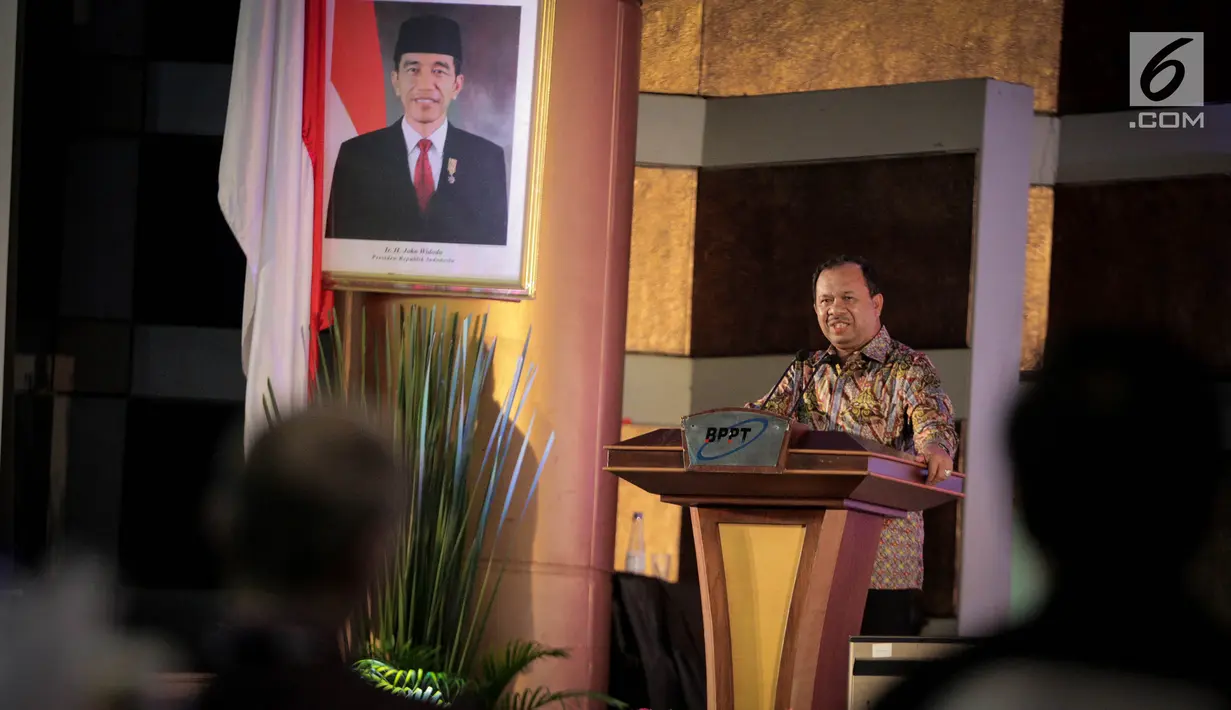 Dirjen Penguatan Inovasi Kemenristekdikti Jumain Appe memberikan sambutan pada acara penghargaan TOP IT & TELCO 2019 di Jakarta, Rabu (27/3). Penghargaan ini diberikan dalam menyikapi tren perkembangan IT dan TELCO dengan melakukan pemutkhiran. (Liputan6.com/Faizal Fanani)