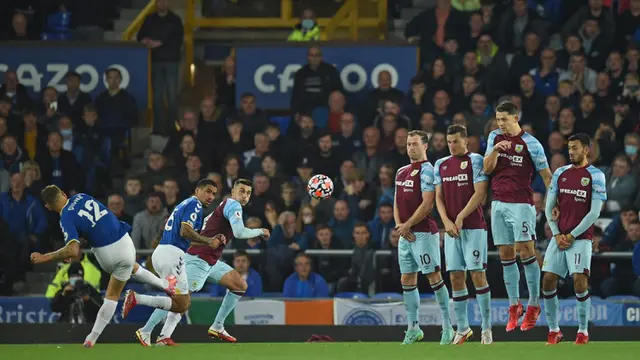 FOTO: Everton Taklukkan Burnley di Goodison Park