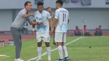 Pelatih PSIM Yogyakarta, Jean-Paul van Gastel pada laga kontra Persita Tangerang pada pertandingan pekan kesembilan BRI Super League 2025/2026. (Muhammad Iqbal Ichsan/Bola.com)