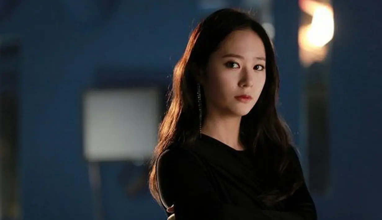 Walaupun masih bergabung dengan fx. namun Krystal membuktikan jika ia tetap bisa berkarya dengan baik di dunia akting. (Foto: Soompi.com)