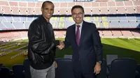 Rivaldo kembali gabung dengan Barcelona (Marca.com)