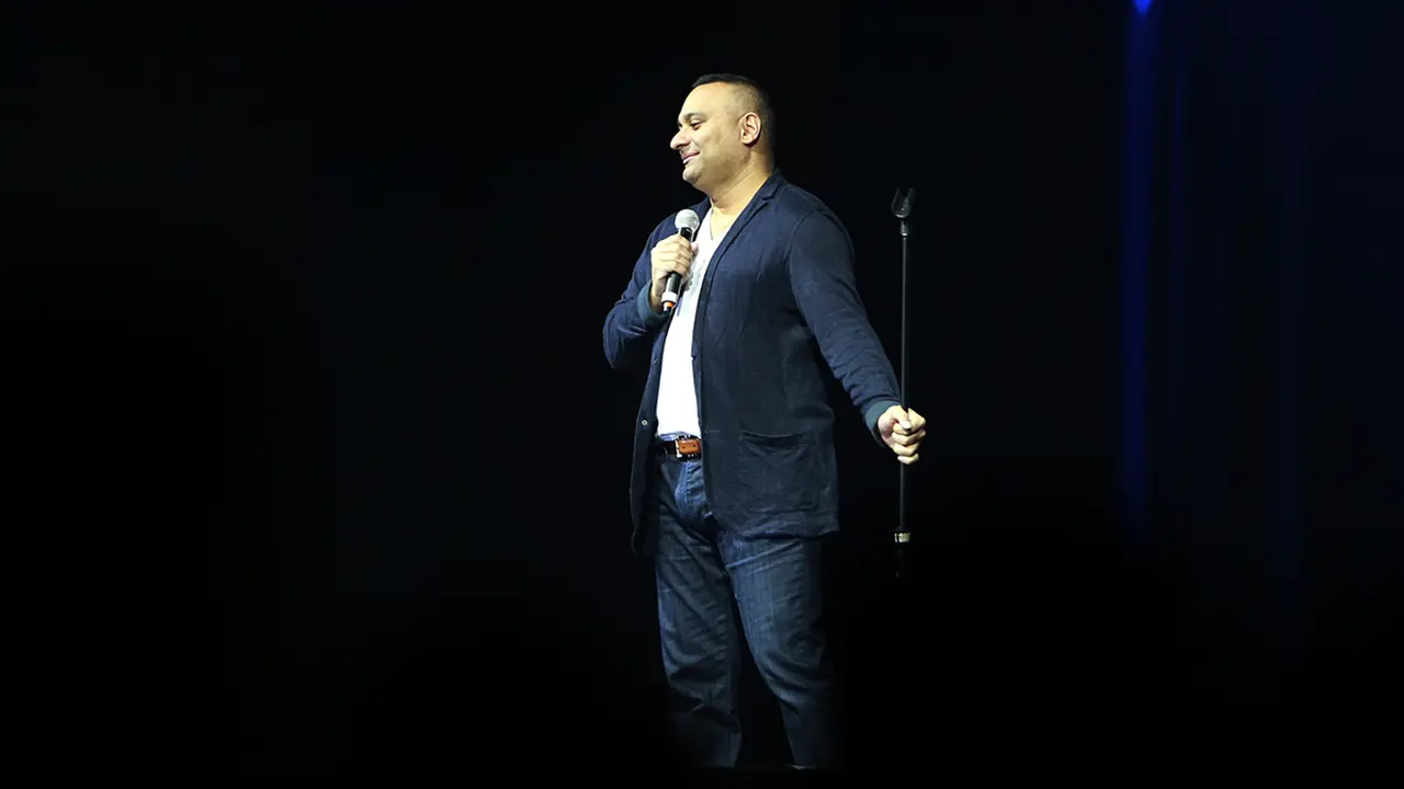 Russel Peters