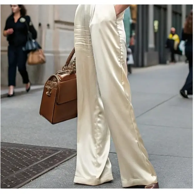 11 Tips Fashion Item Terbaru 2025 dari Para Ahli, untuk Tampil Chic dan Elegan
