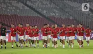 Pemain Timnas Indonesia saat menjalani latihan resmi jelang menghadapi China pada lanjutan putaran ketiga Kualifikasi Piala Dunia 2026 zona Asia Grup C di Stadion Utama Gelora Bung Karno Jakarta, Rabu (4/6/2025). (Liputan6.com/Angga Yuniar)
