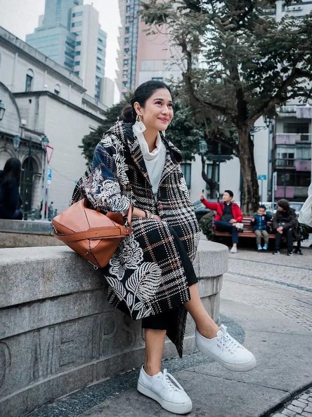 Dian Sastrowardoyo//Instagram @therealdisastr