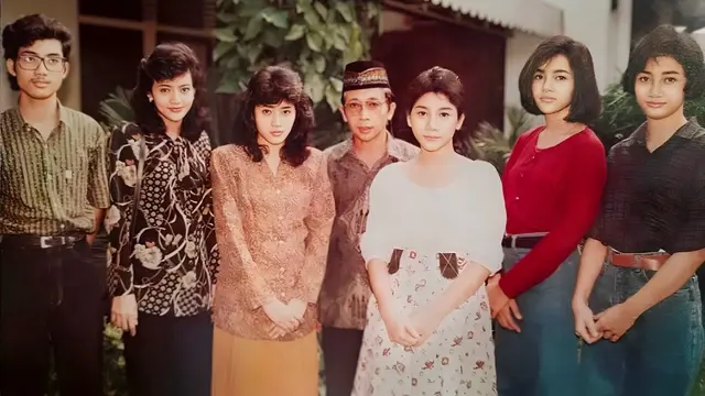 Potret keluarga Maia Estianty (Sumber: Instagram/maiaestiantyreal)