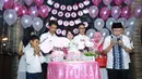 Berbagai ucapan melalui video yang ditayangkan dari para sahabat dan seniornya. Diantaranya dari Zaskia Gotik, Iis Dahlia, Ayu Ting Ting, Rossa hingga Iqbal CJR. (Galih W. Satria/Bintang.com)