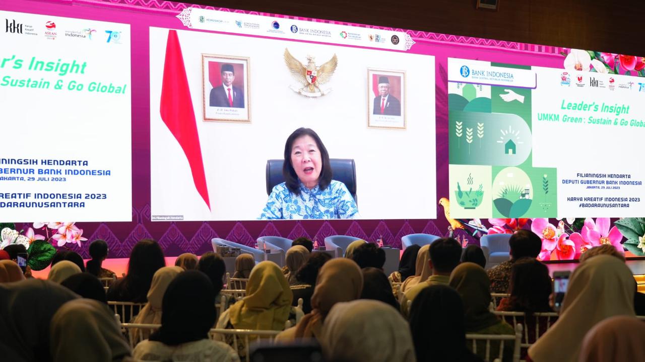 Deputi Gubernur Bank Indonesia, Filianingsih Hendarta, dalam pembukaan talk show green dengan tema UMKM Go Green: Sustain and Go Global (29/7/2023). (Dok Bank Indonesia)