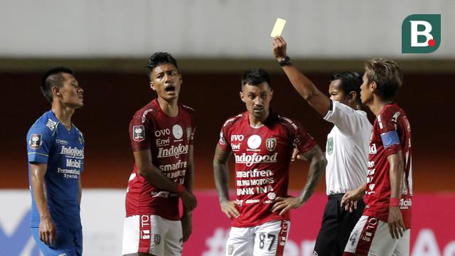 FOTO: Persib Bandung Susah Payah Imbangi 10 Pemain Bali United