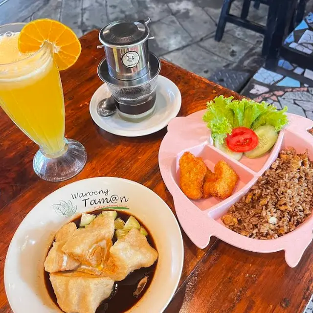 Rekomendasi Tempat Makan Siang yang Enak di Bogor