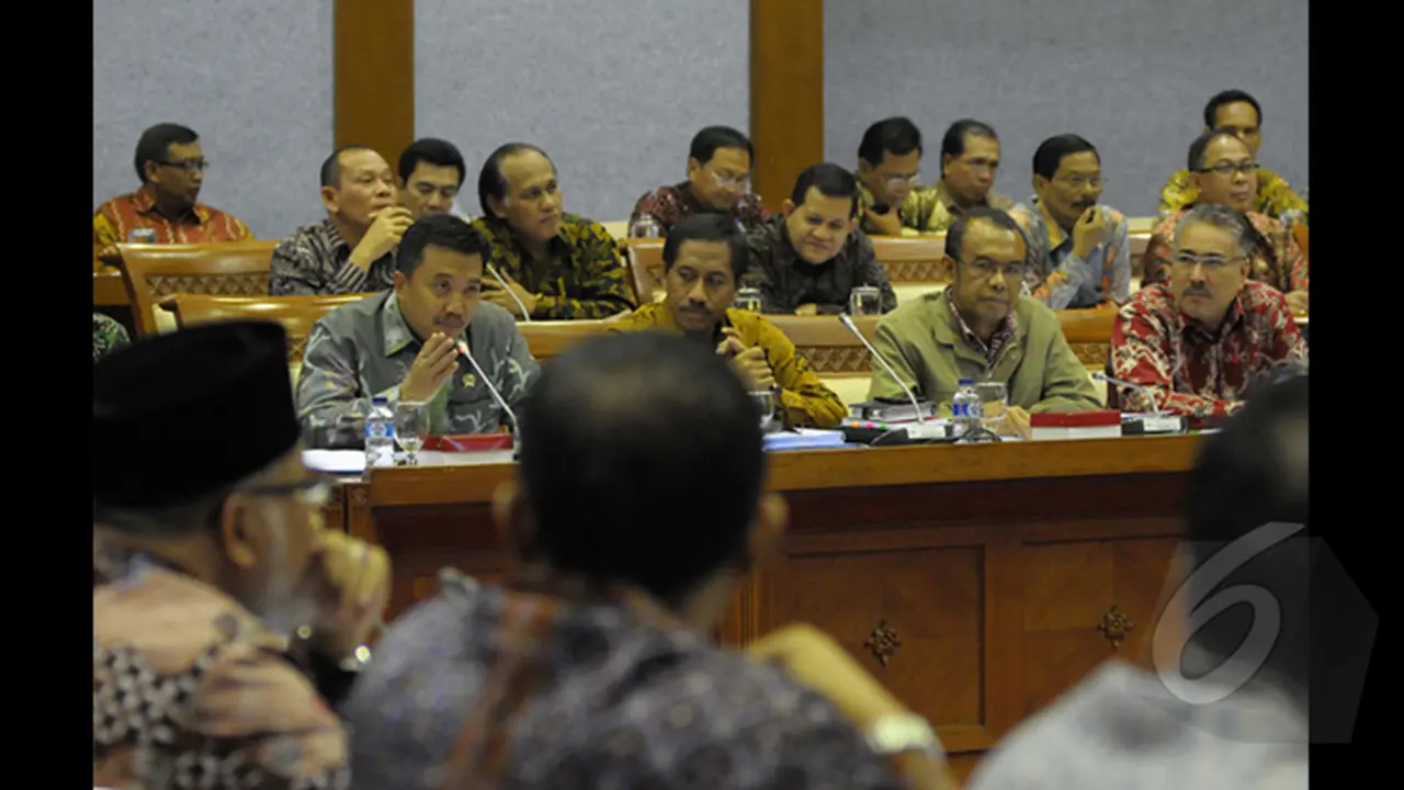 Menpora Raker Dengan Komisi X Bahas Persiapan Sea Games