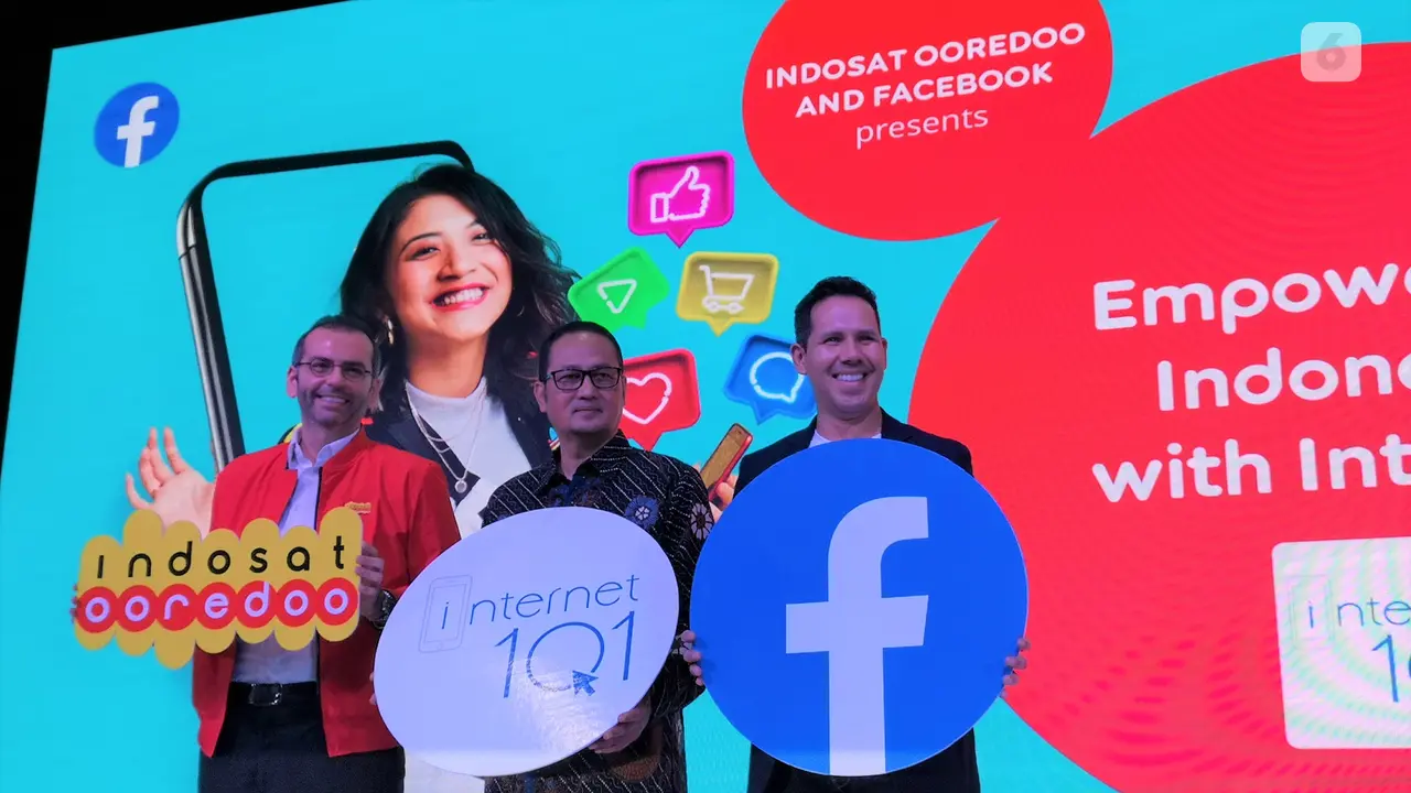 Presdir & CEO Indosat Ooredoo, Dirjen Aptika Kemkominfo dan Facebook's VP of Mobile Partnerships