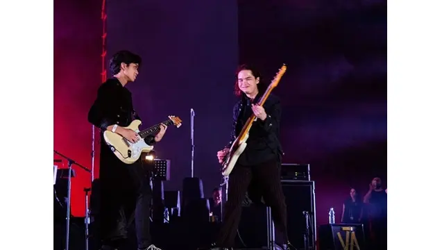 6 Potret Dul Jaelani dan Zavier Anak Andra Gitaris Dewa 19, Kompak Ngeband Bareng
