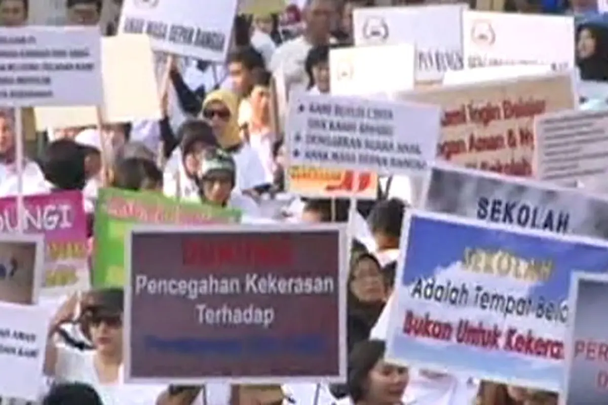Demo Kekerasan Anak di HI
