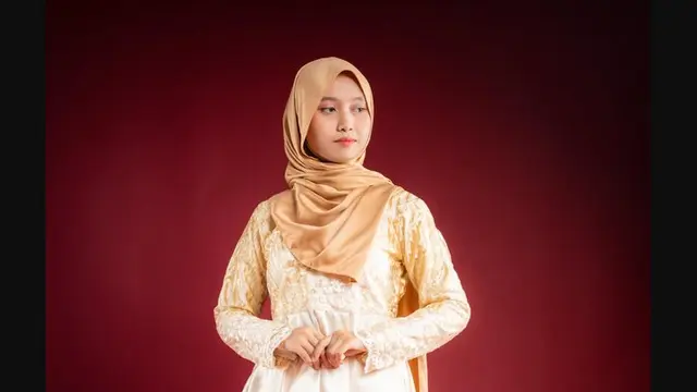 Gamis Ruffle Layered/freepik