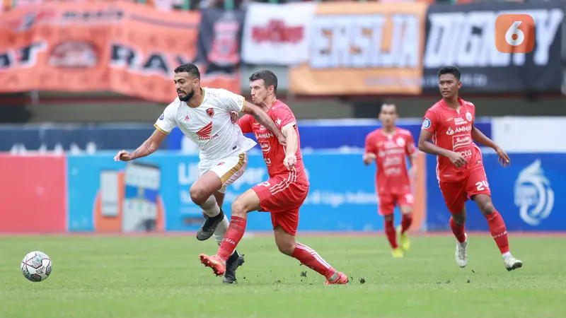 Foto: Aji Kusuma dan Abdulla Yusuf Helal Cetak Brace, Persija Terkam PSM untuk Rebut Puncak Klasemen BRI Liga 1