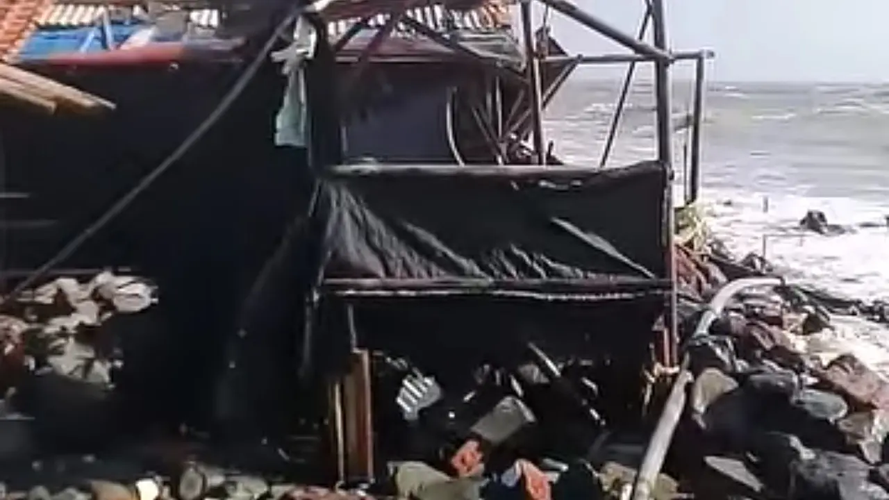 Banjir Rob Karawang